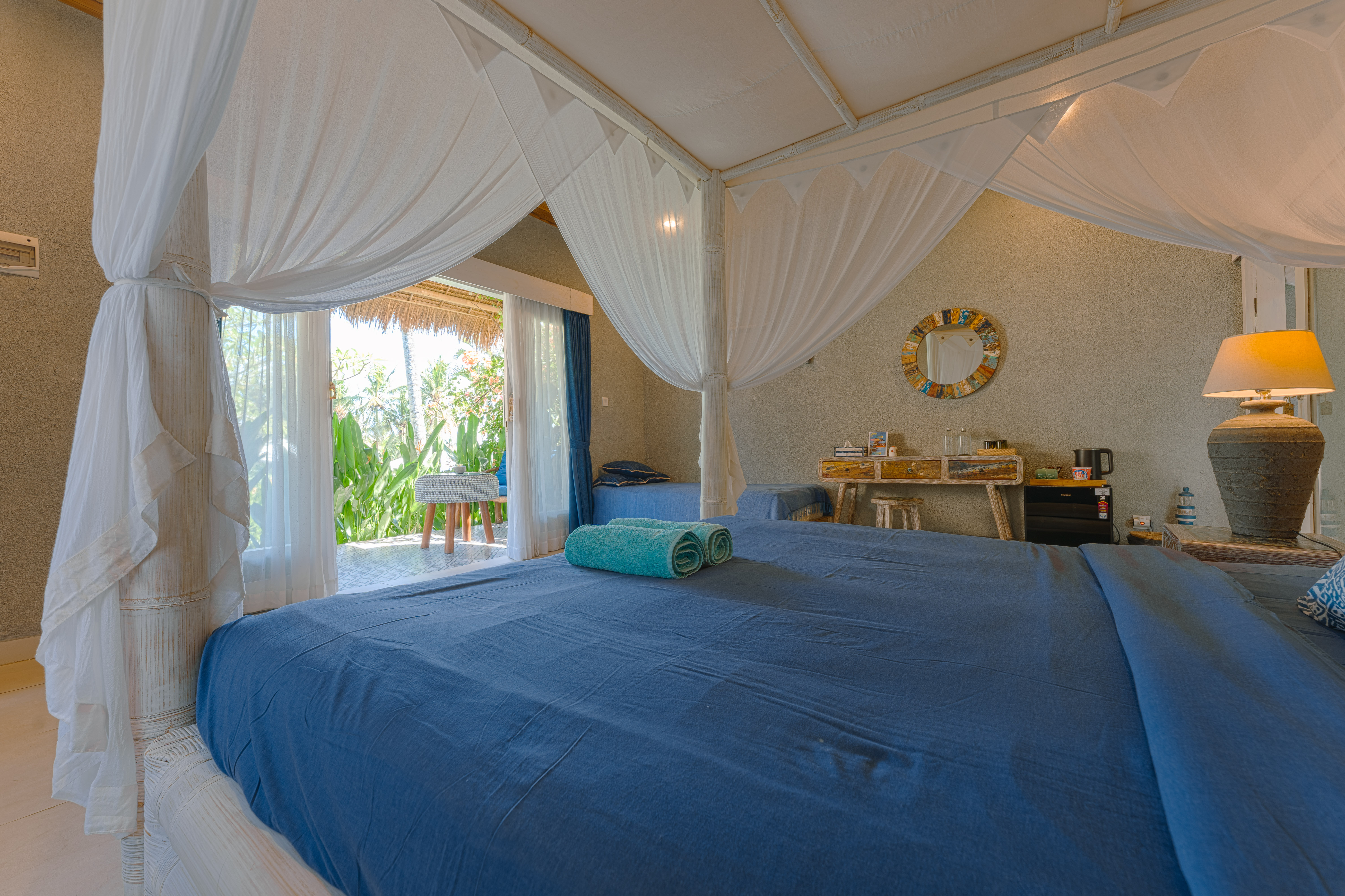 Balinese Wooden Interior Stay Retreat