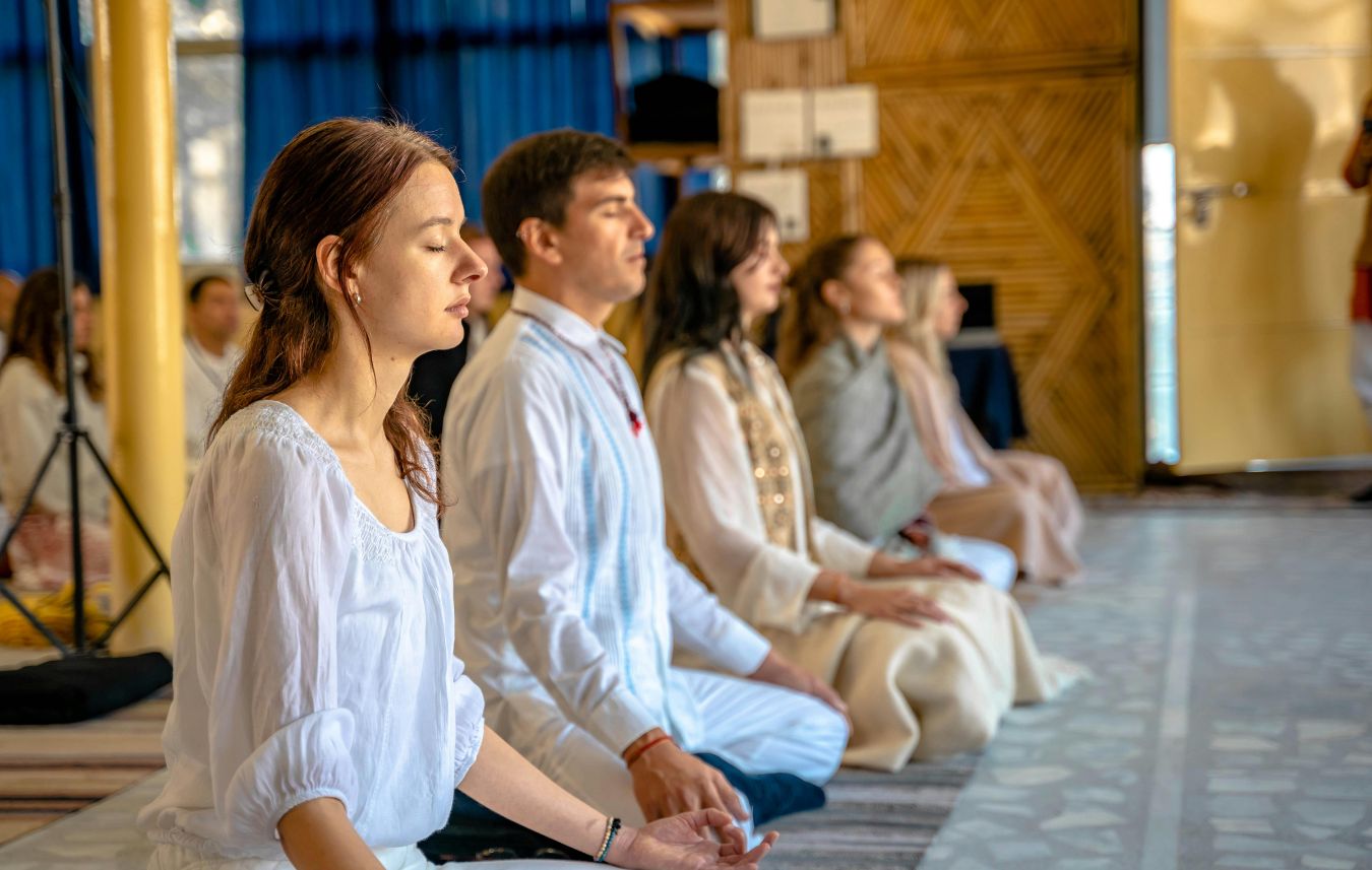 Meditation session during Kundalini Yoga TTC in Rishikesh at Ganges