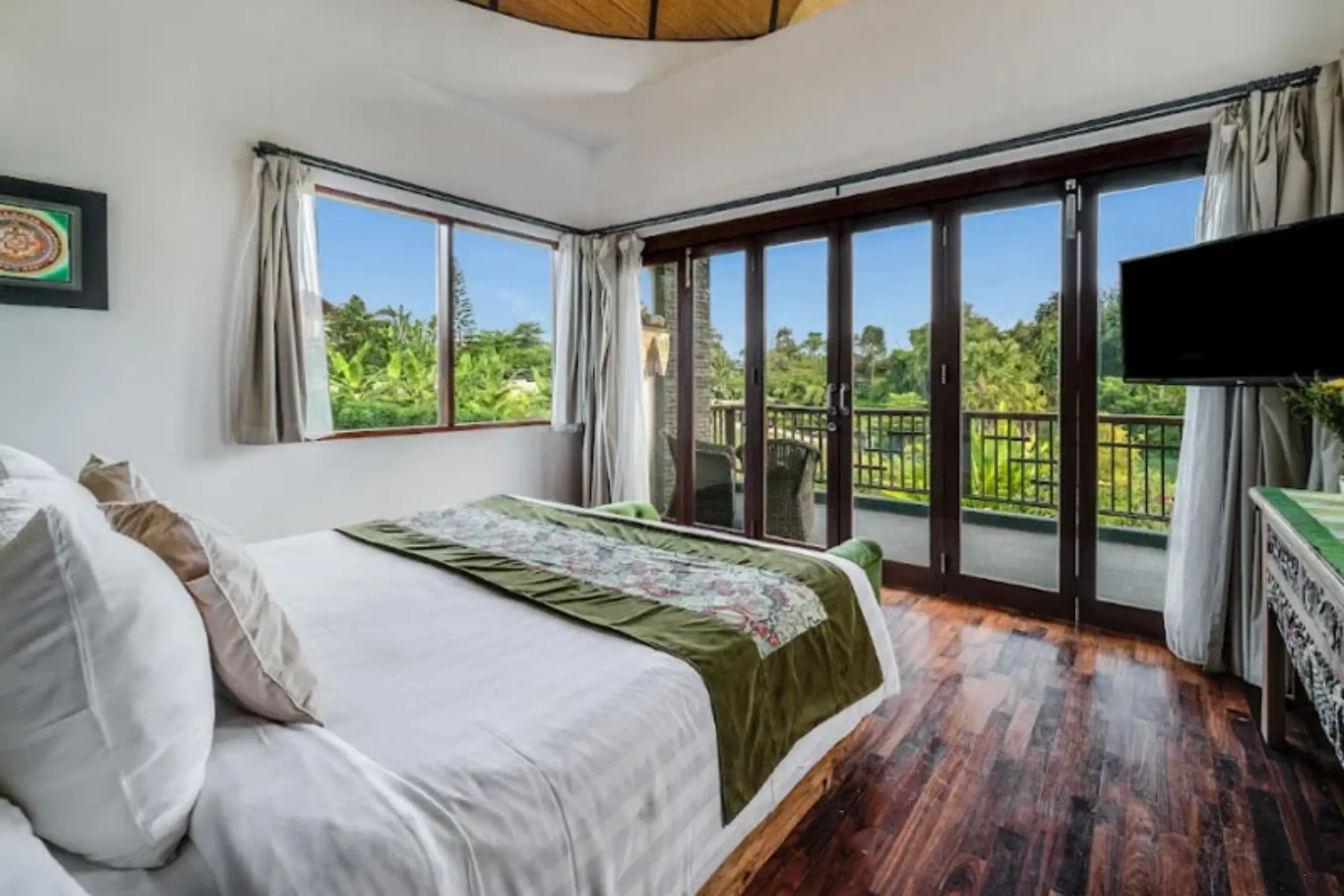 Single private stay accommodation during Bali retreats